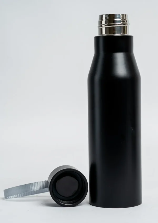 620ml String Flasks Metallic Matte Black White Bronze Nairobi | Call / WhatsApp 0119383838 | Credible Point