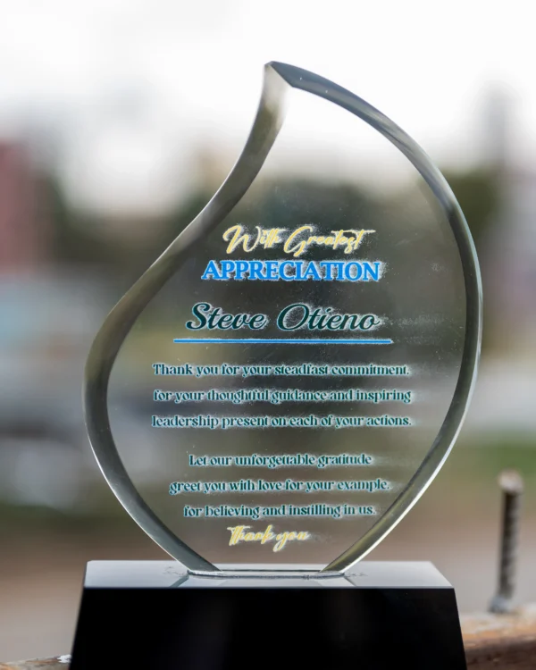 Flame-Shaped Glass Award 18x12.5cm Contemporary Trophy Nairobi Call WhatsApp 0119383838 Credible Point