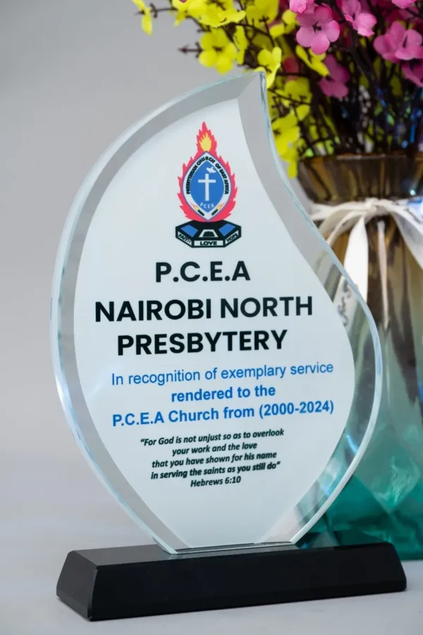 Flame-Shaped Glass Award 18x12.5cm Contemporary Trophy Nairobi Call WhatsApp 0119383838 Credible Point