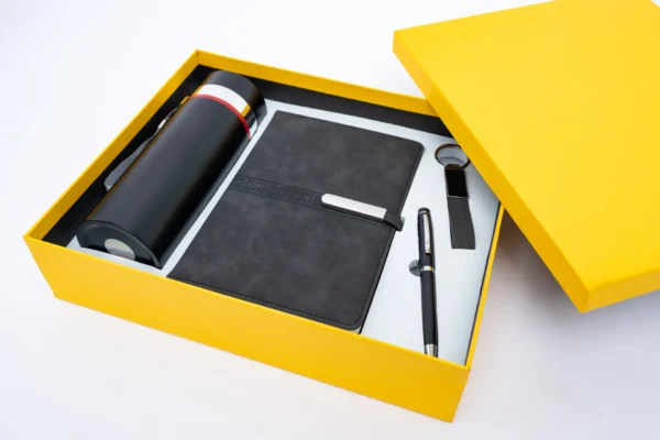 Fancy Gift Set Flask Notebook Pen Keyholder Nairobi | Call / WhatsApp 0119383838 | Credible Point