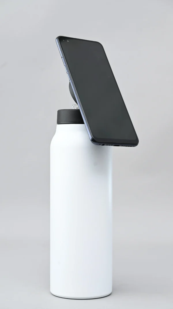 Magnetic Flasks 750ml Phone Holder Hydration Tech Nairobi | Call / WhatsApp 0119383838 | Credible Point