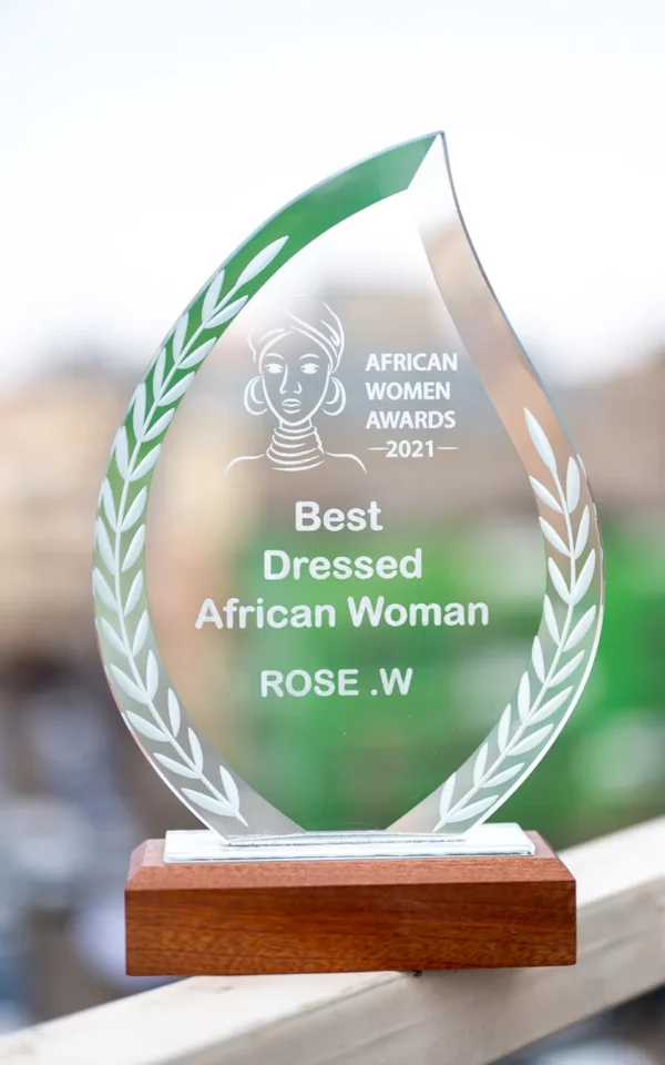 Rose Award 23cm Glass Rose Motif Full-Color Nairobi Call WhatsApp 0119383838 Credible Point
