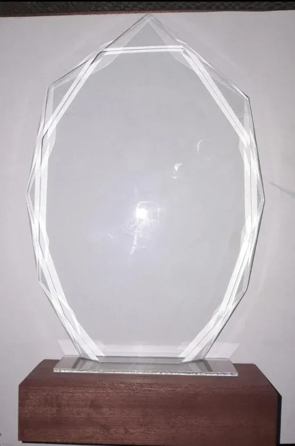 Spear Crystal Award Wooden Base Sharp Pointed Glass Top Nairobi Call WhatsApp 0119383838 Credible Point