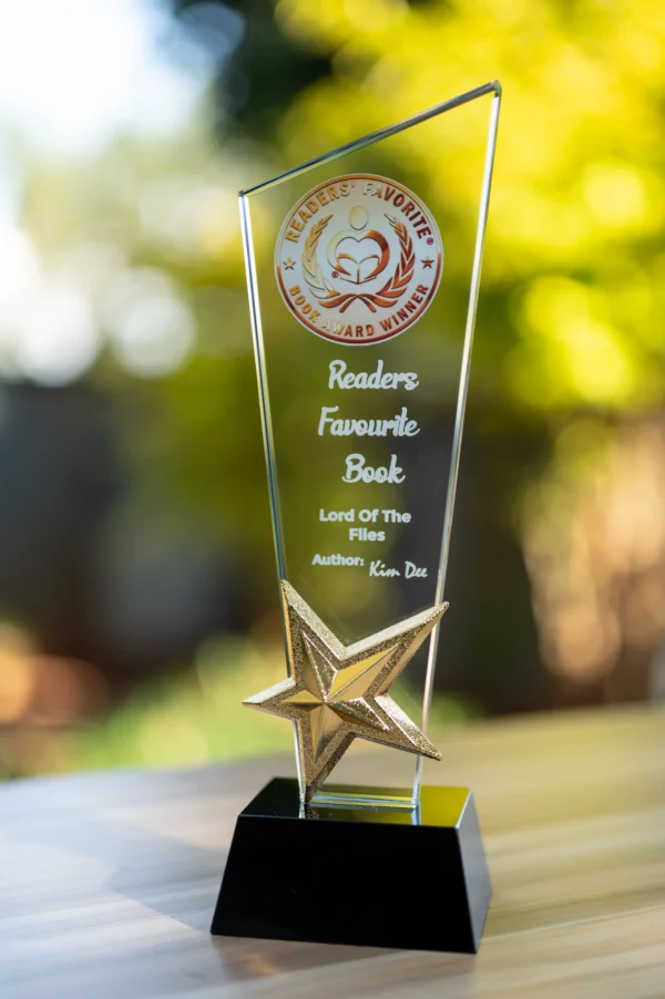 Star Awards Glass Crystal Gold Star Accent Black Base Nairobi Call WhatsApp 0119383838 Credible Point