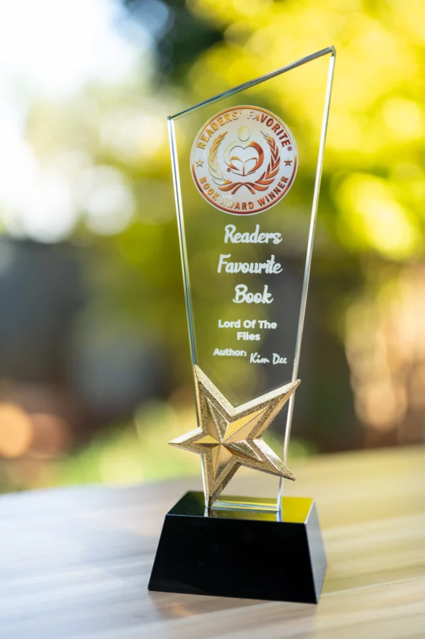 Star Awards Glass Crystal Gold Star Accent Black Base Nairobi Call WhatsApp 0119383838 Credible Point