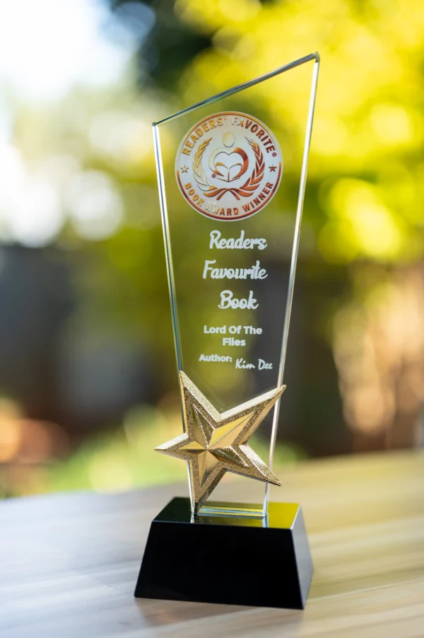 Star Awards Glass Crystal Gold Star Accent Black Base Nairobi Call WhatsApp 0119383838 Credible Point