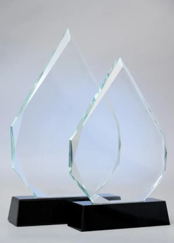 Teardrop Crystal Award 23cm 20cm Sharp Beveled Glass Nairobi | Call / WhatsApp 0119383838 | Credible Point