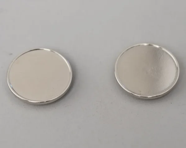 Round Magnetic Lapels 18mm 25mm Gold Silver Nairobi | Call / WhatsApp 0119383838 | Credible Point