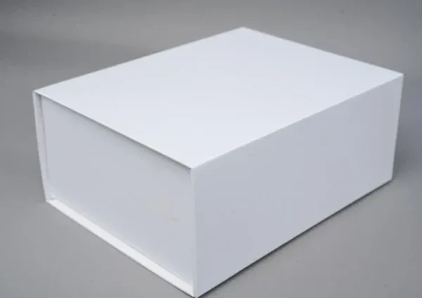 White Magnetic Gift Boxes A5 A4 A3 Nairobi | Call / WhatsApp 0119383838 | Credible Point